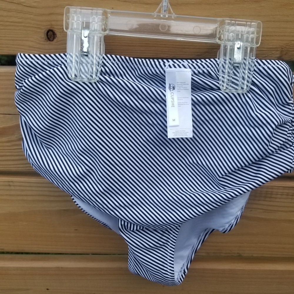 Cupshe seaside gala bottoms New size M high waisted